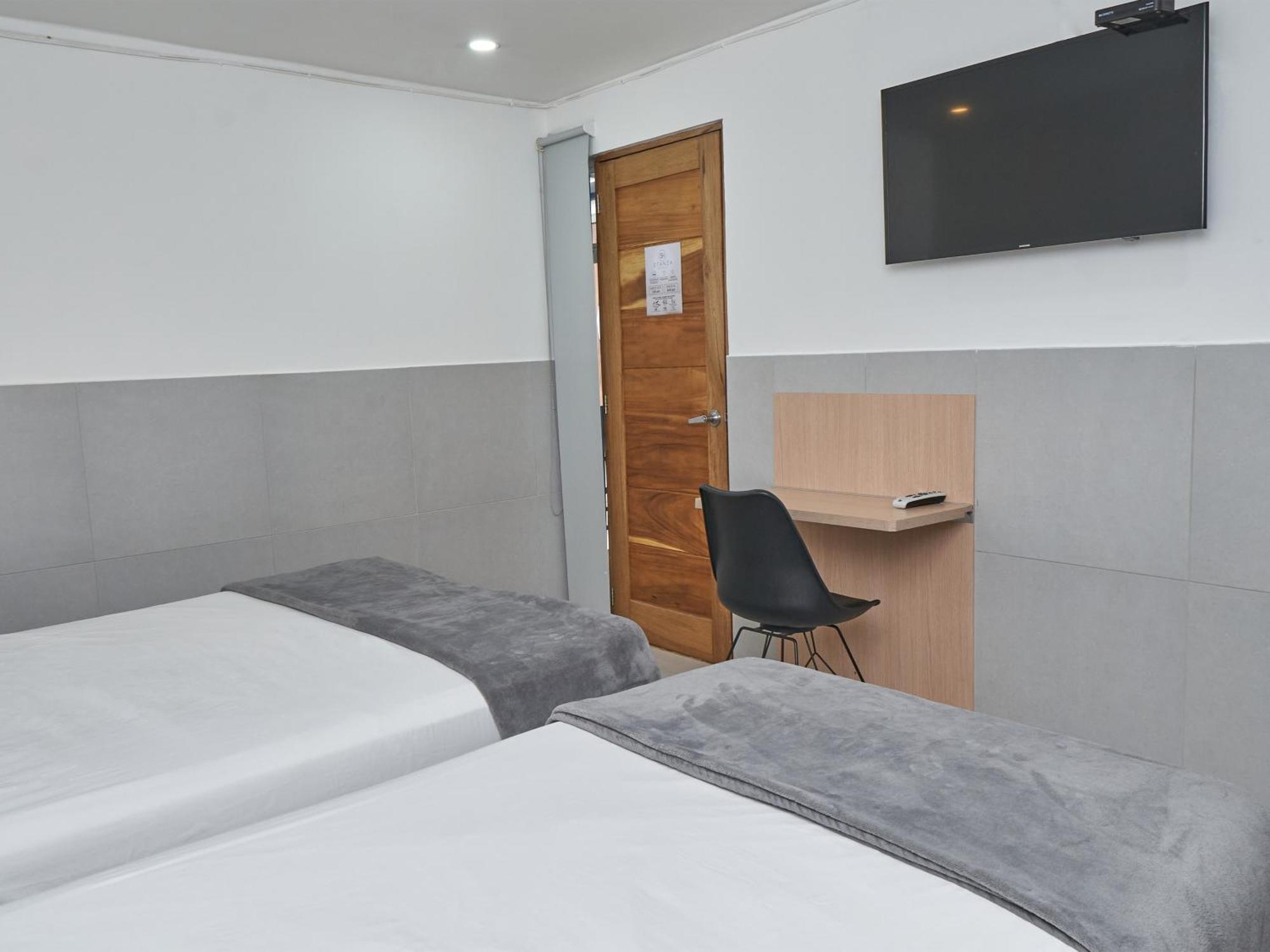 Stanza Hotel Medellin Exterior photo