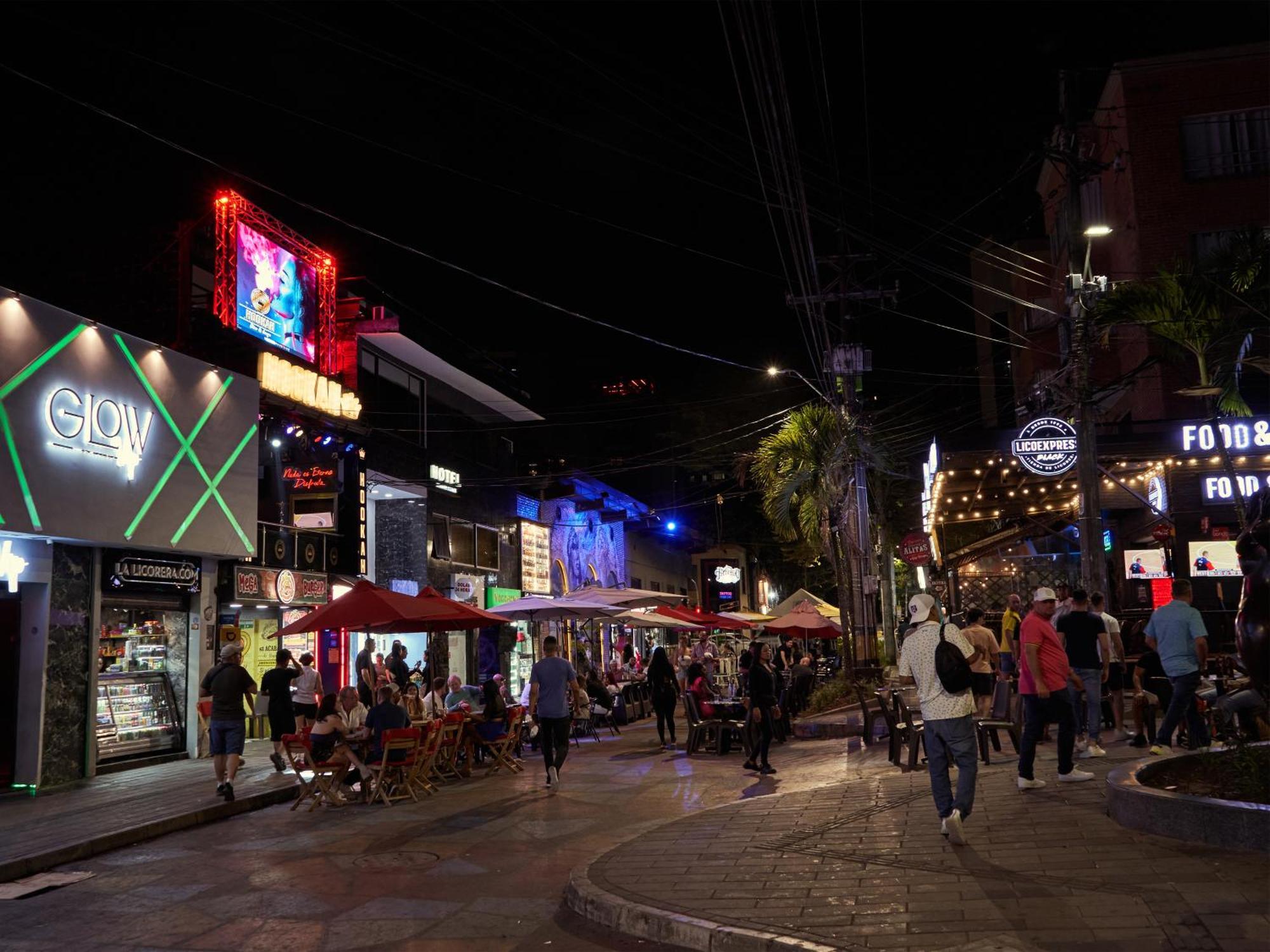 Stanza Hotel Medellin Exterior photo
